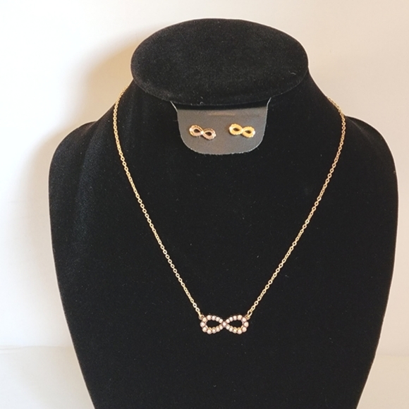 18K Gold Plated Necklace Earrings Set - Picture 5 of 11